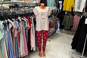 Где в Великих Луках купить подарки к Новому году (ФОТО)