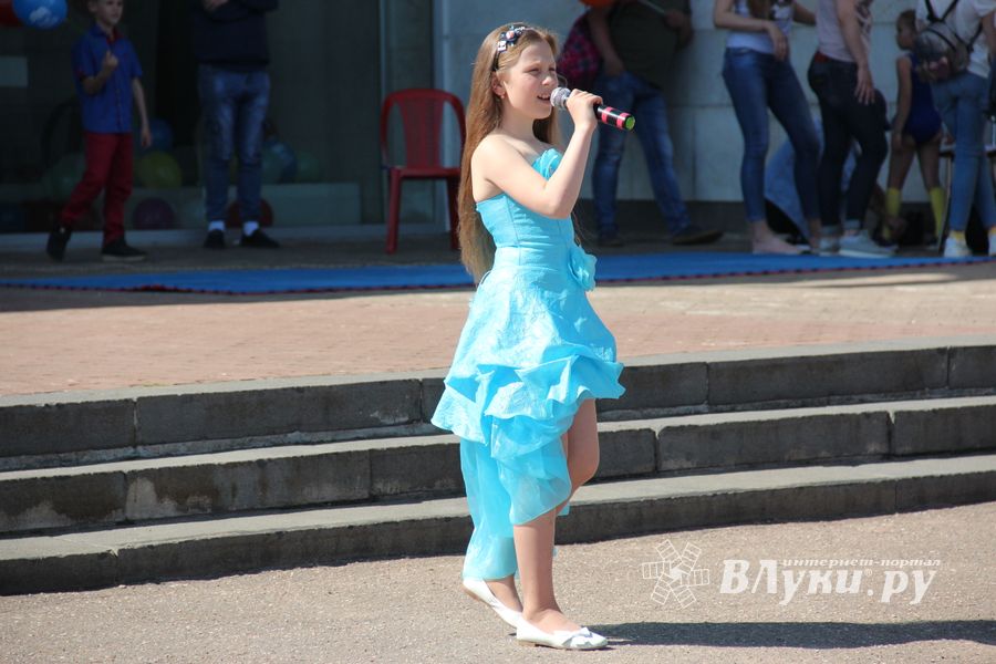 День защиты детей отметили в Великих Луках (ФОТО)