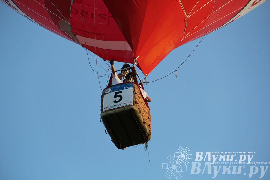 Пилоты совершили третий спортивный полет