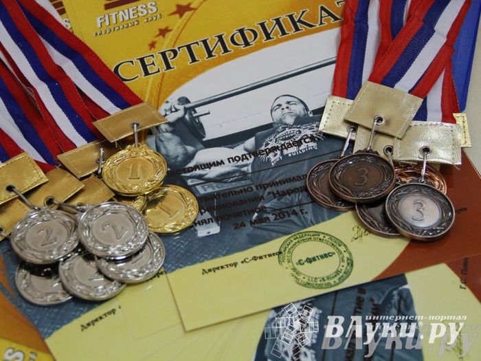 Народный жим в «С-Фитнес»