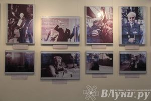 В центре эстетического воспитания проходит фотовыставка «Хранитель Пушкиногорья» (фото)