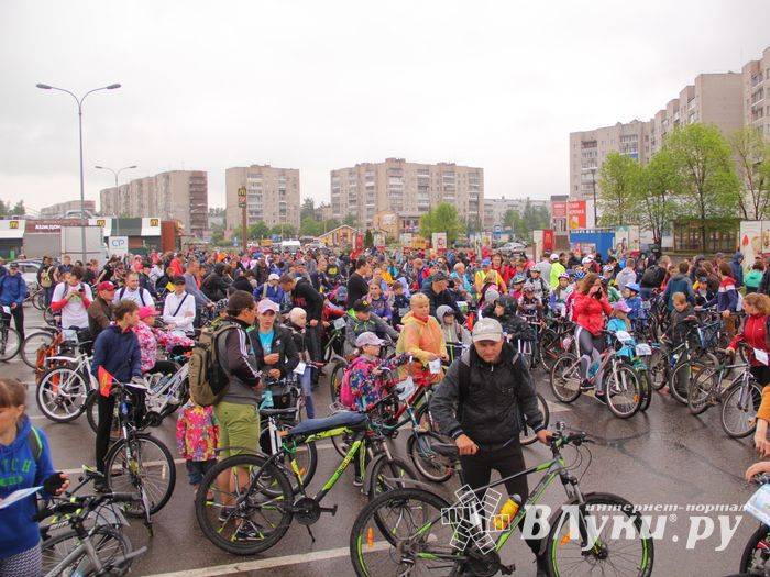Зигзаг здоровья выполнили великолукские велосипедисты (ФОТО)