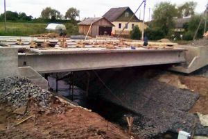 На дорогах Псковской области ремонтируют четыре моста (ФОТО)