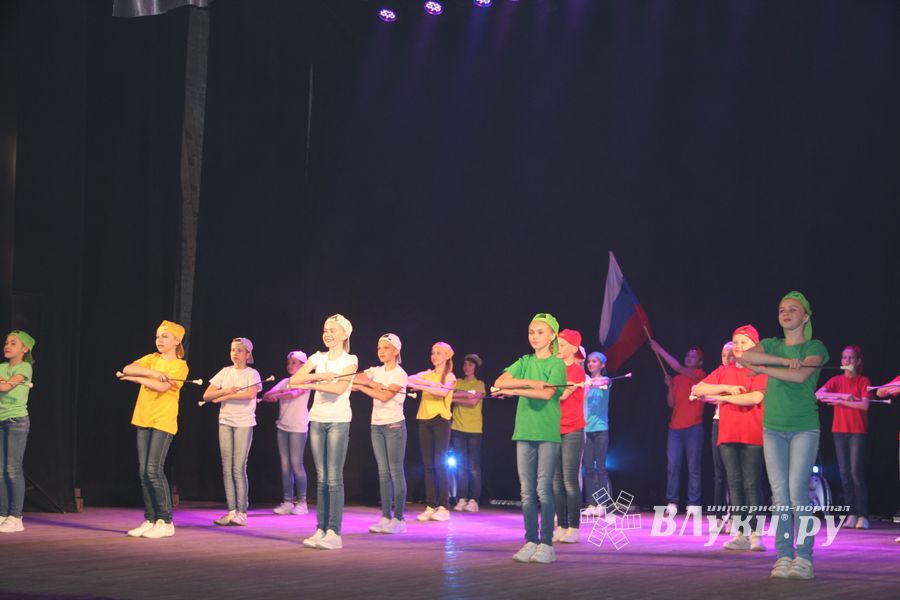 18 мая состоялся юбилейный концерт коллектива мажореток «Золотые погоны» (ФОТО)