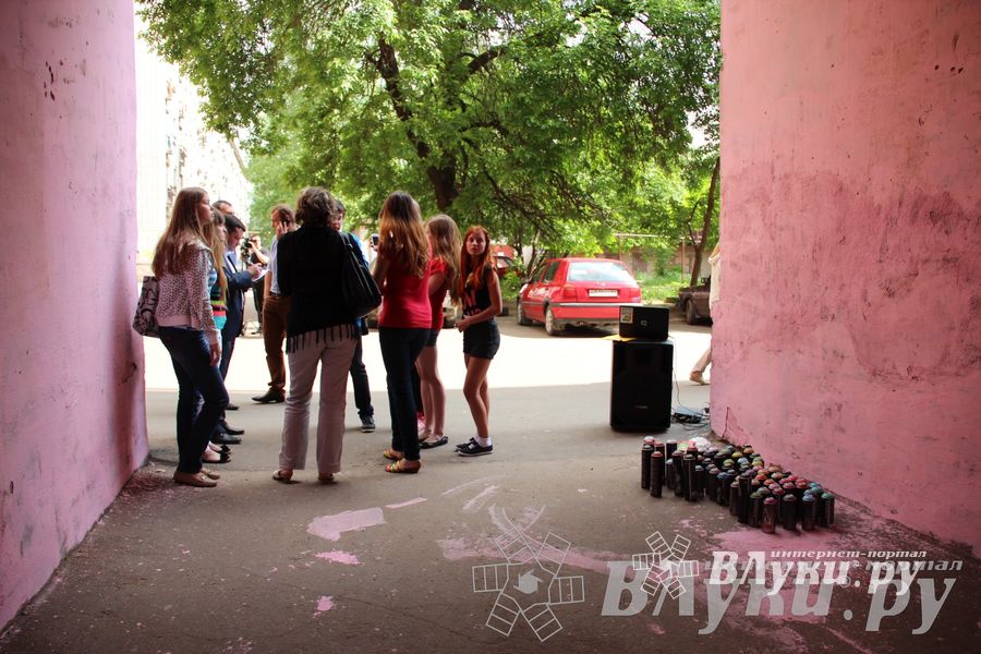 В Великих Луках прошел городской конкурс «Граффити — новый взгляд»
