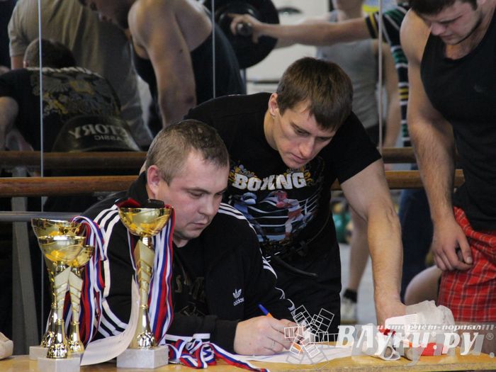 Первенство города Великие Луки по пауэрлифтингу и жиму лежа