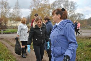 Педагоги лицея №10 провели субботник (ФОТО)