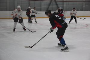 Великолукская команда «Экспресс 40+» дебютировал в НХЛ (ФОТО)