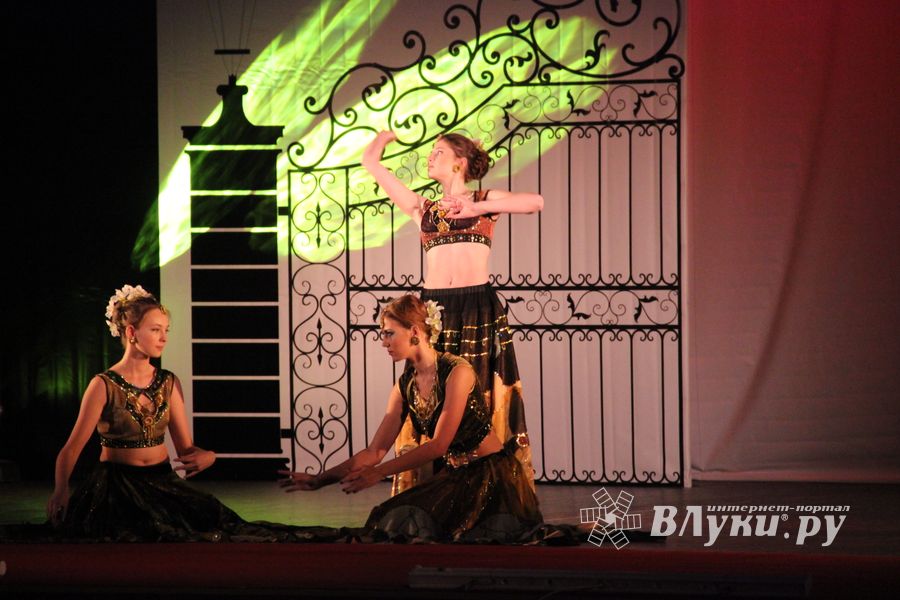 15 ноября театр моды "Абстракция" отметил 15-ти летний юбилей