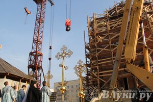 У храма святителя Тихона теперь есть освященные кресты