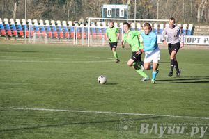 Футбольный матч «Луки-Энергия» — «Карелия» (фото)