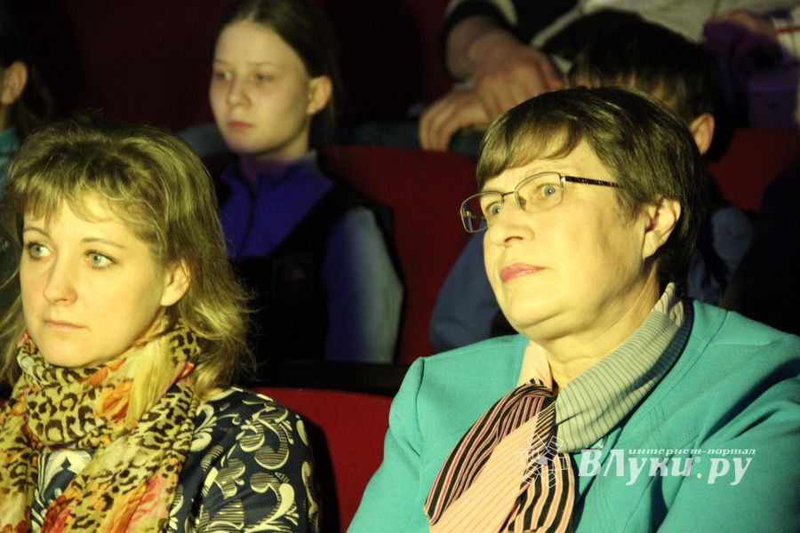 «Великолукская Веснянка» на сцене ДК ЛК