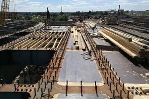 Строители приступили к усилению проезжей части путепровода Великих Лук (ФОТО)