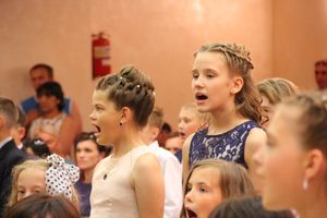 В школе №13 чествовали вчерашних учеников начальной школы (ФОТО)