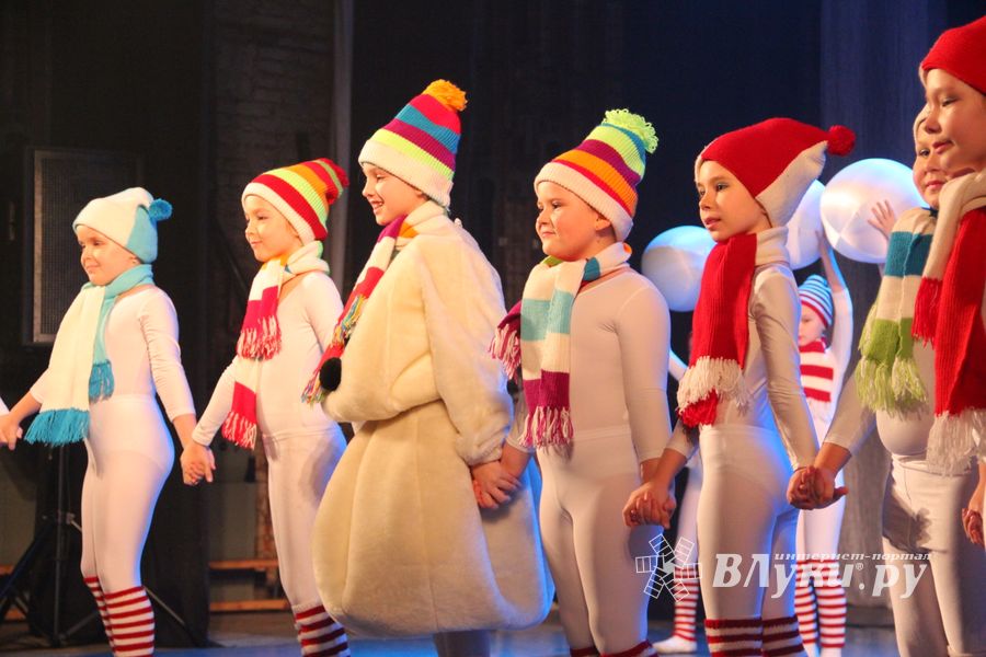 В ГДК им. Ленина встречают Новый год (ФОТО)