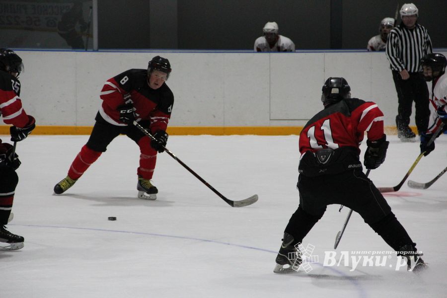 Уверенная победа «Экспресса» на ледовой арене (ФОТО)
