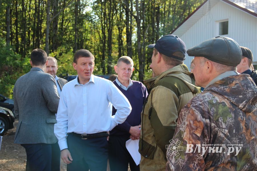 Турчак поручил передать строительство великолукского велоцентра местным строителям (ФОТО)