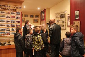 Великолукские школьники почувствовали себя машинистами (ФОТО)