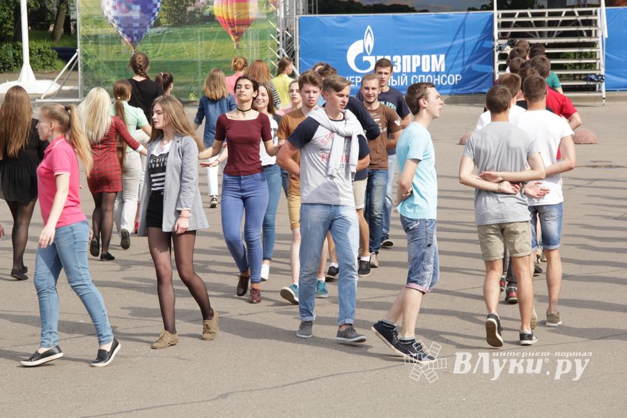 Репетиция вальса