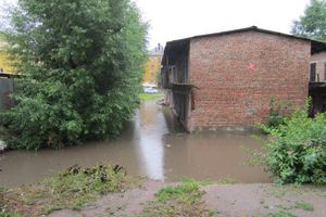 Выявлен самый затопленный двор в Великих Луках (ФОТО)