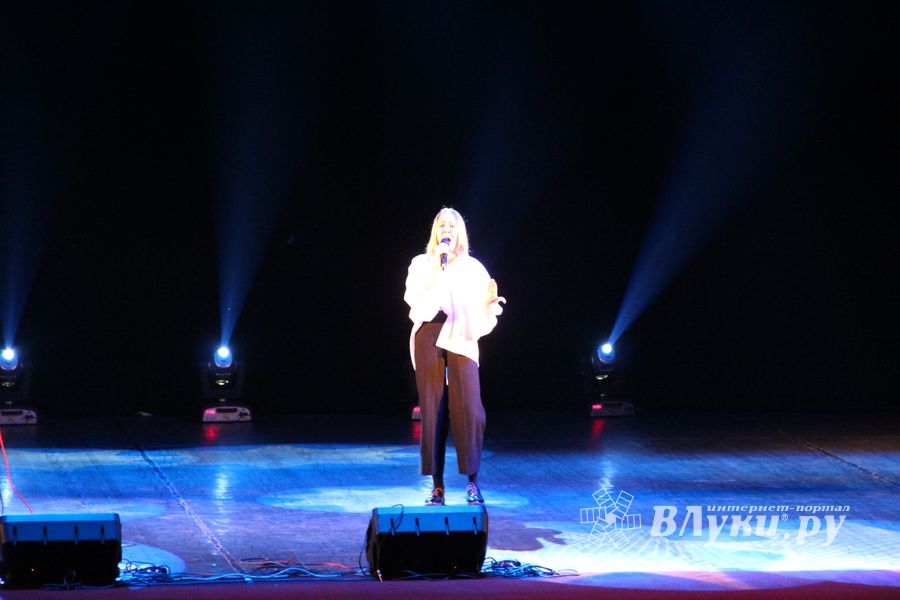 В Великих Луках состоялся финальный концерт медиа проекта «Новые Голоса на Новом Радио» (ФОТО)