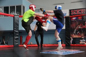 В Великих Луках прошел кубок по смешанному боевому единоборству (ФОТО)