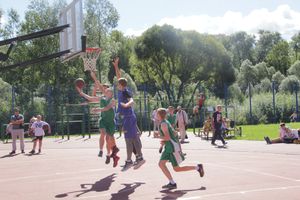 «Оранжевый мяч» в Великих Луках в День физкультурника (ФОТО)