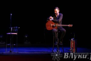 Концер Антона Беляева в Великих Луках