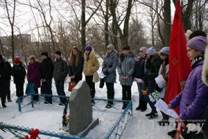 В Великих Луках почтили память подпольщиков