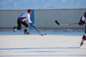 Великолукский хоккей: много забитых шайб, немного потасовок и разбитых лиц (фото)