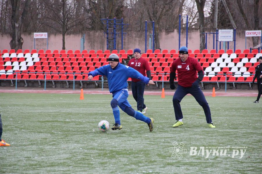 Боевая ничья в памятном футбольном матче (ФОТО)