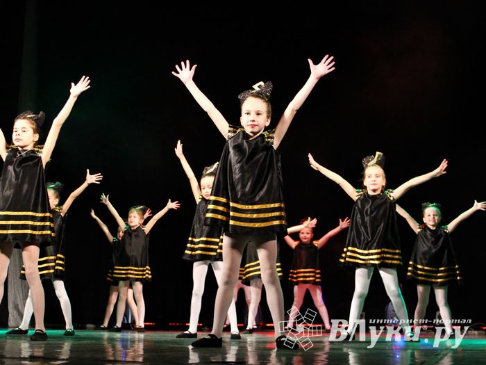 В ГДК им. Ленина прошёл концерт ко Дню матери (ФОТО)