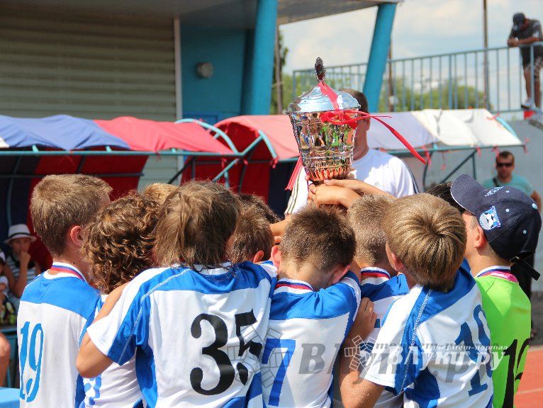 Юные футболисты из Калининграда стали победителями турнира «Локобол» в Великих Луках