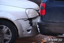  Великих Луках столкнулись три автомобиля (фото)