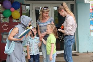 В Великих Луках чествовали близнецов (ФОТО)