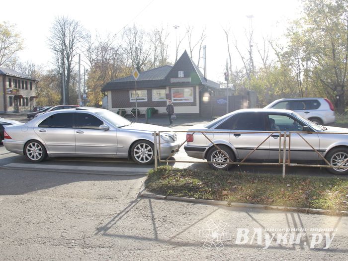 ​Водителя «Мерседеса» в Великих Луках подвела реакция (ФОТО)