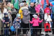 Митинг и праздничные гуляния в Великих Луках (ФОТО)