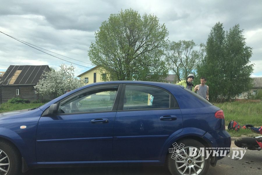 В Великих Луках произошло ДТП (ФОТО)