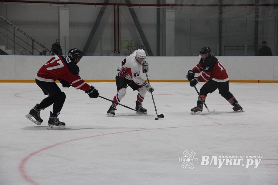 Уверенная победа «Экспресса» на ледовой арене (ФОТО)