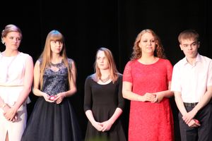 Великолуких выпускников наградили (ФОТО)