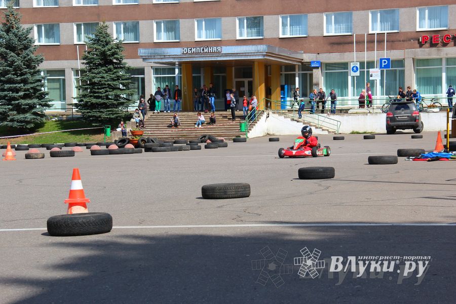 ​Великолучанин Николай Маркевич стал серебряным призером чемпионата г. Великие Луки по картингу (фото)