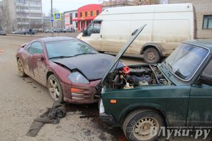 ДТП на проспекте Октябрьский (ФОТО)