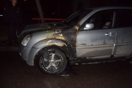 В Пскове горел автомобиль (ФОТО)