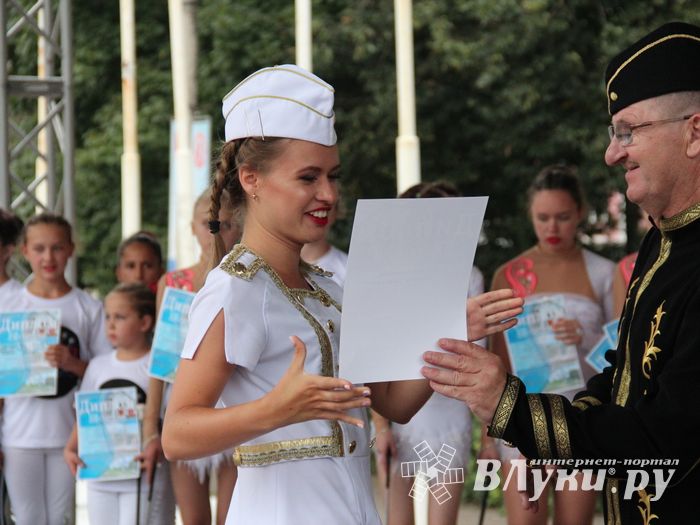 Лучшие мажоретки и барабанщицы награждены (ФОТО)