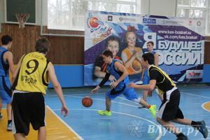 Великолучанки заняли первое место в дивизиональной игре «КЭС-Баскет» (фото)