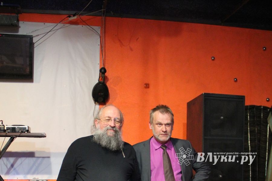 Великолучане посетили лекцию Анатолия Вассермана (фото)