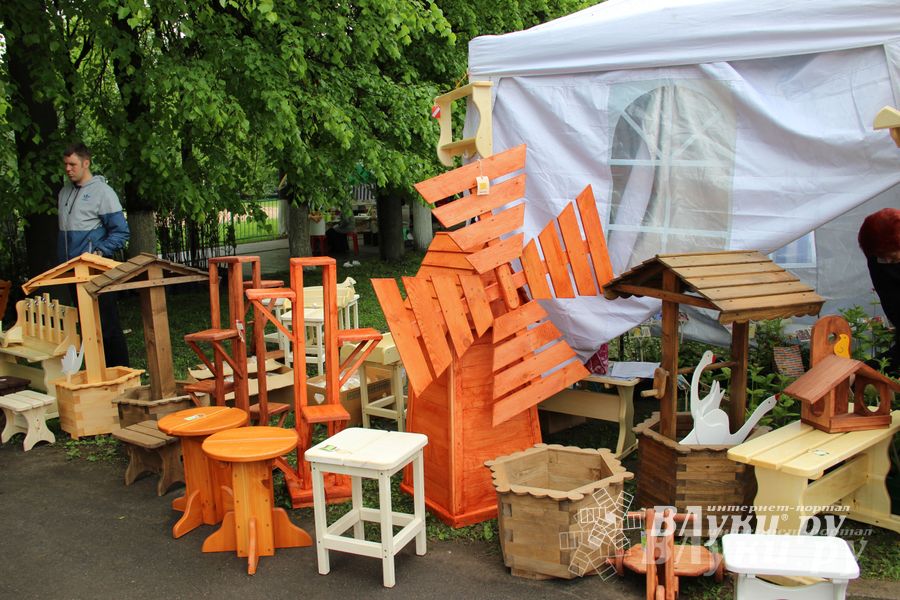 В Пскове проходит 22-ая универсальная выставка (фото)