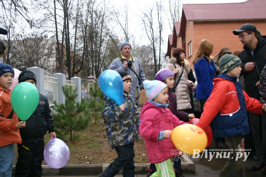 Губернатор области принял участие в торжественной церемонии открытия нового детского сада (ФОТО)