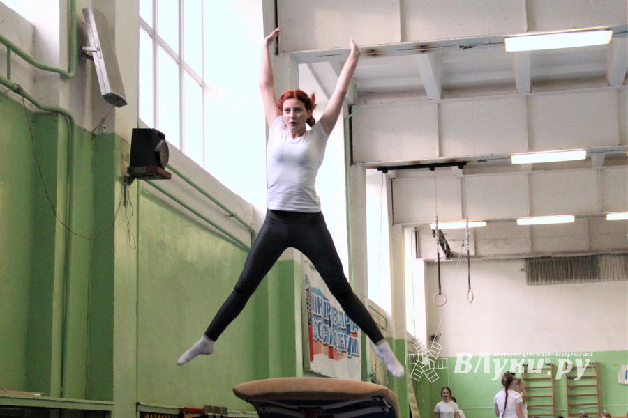 В Великих Луках соревновались студенты, школьников «перенесли» (ФОТО)