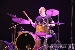 В Великих Луках прошел фестиваль живой музыки «Ставим на аватарках небо» (фото)